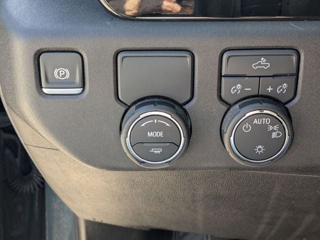 2025 Chevrolet Silverado 1500 2WD Crew Cab Short Bed LT