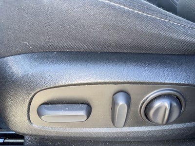 2022 Chevrolet Traverse LT Cloth w/2FL