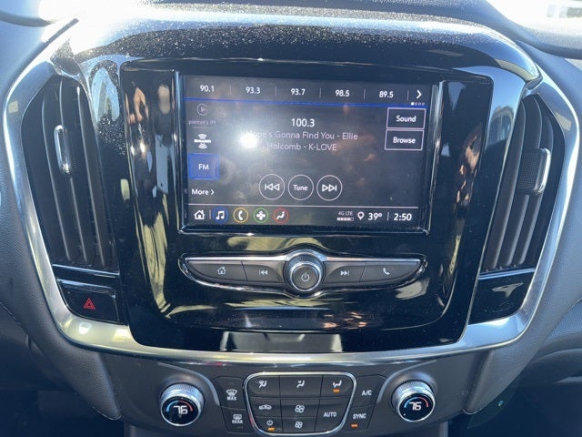 2022 Chevrolet Traverse LT Cloth w/2FL