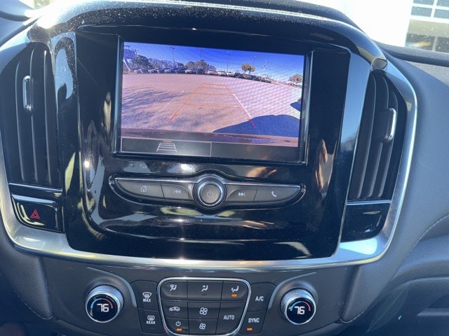 2022 Chevrolet Traverse LT Cloth w/2FL