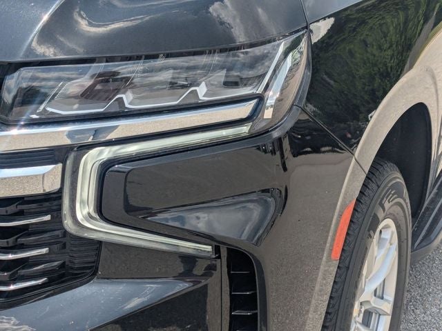2023 Chevrolet Suburban 2WD LT