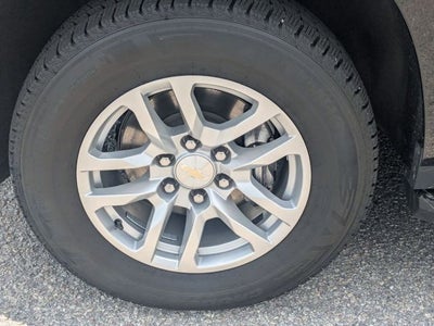 2023 Chevrolet Suburban 2WD LT