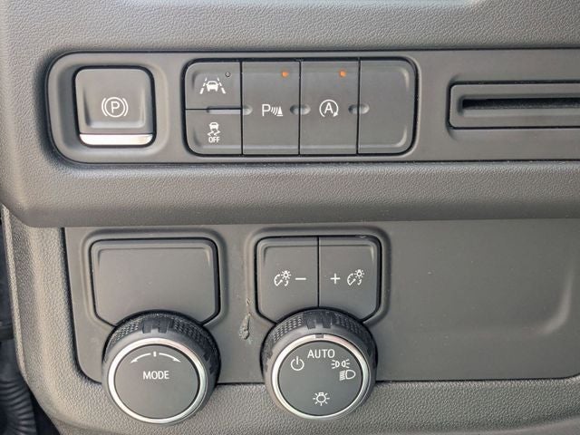 2023 Chevrolet Suburban 2WD LT