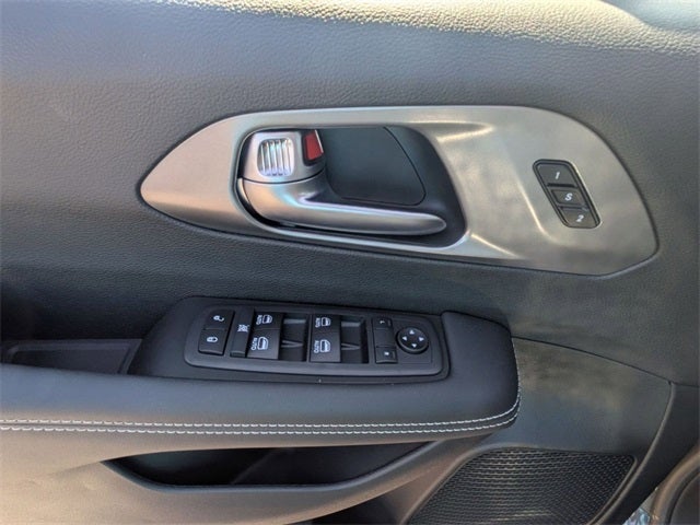2025 Chrysler Pacifica PACIFICA SELECT