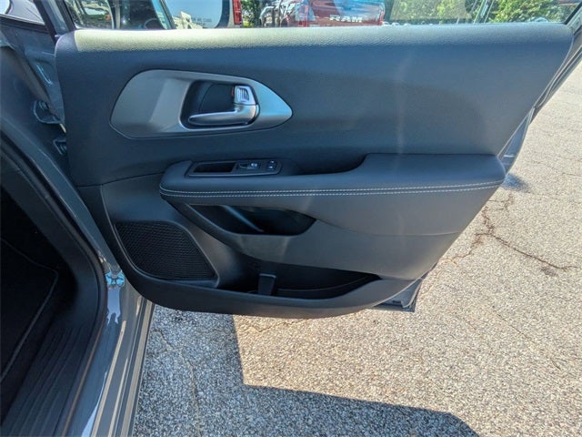 2025 Chrysler Pacifica PACIFICA SELECT