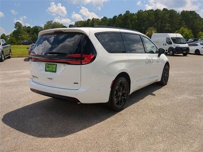 2023 Chrysler Pacifica PACIFICA TOURING L AWD