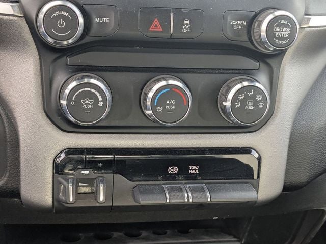 2024 RAM 3500 Big Horn Crew Cab 4x4 8' Box