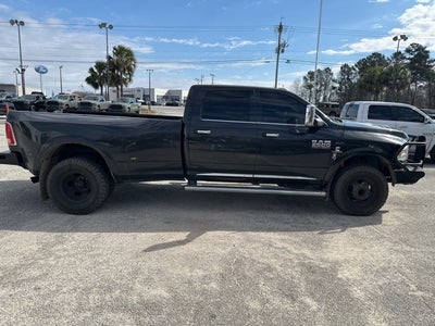 2017 RAM 3500 Limited Crew Cab 4x4 8' Box