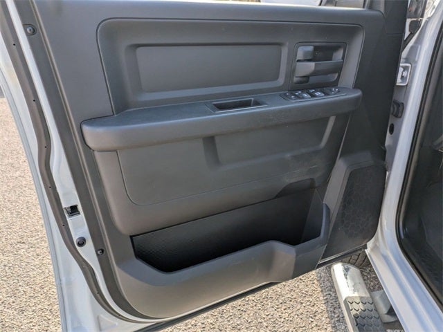 2018 RAM 2500 Tradesman Crew Cab 4x2 6'4' Box