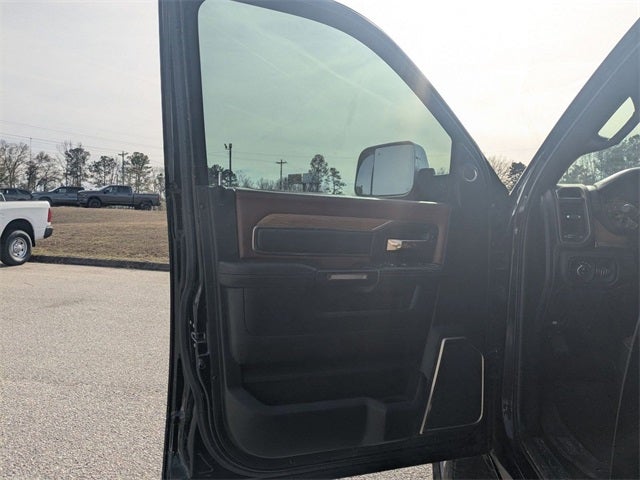 2019 RAM 2500 Longhorn Crew Cab 4x4 6'4' Box