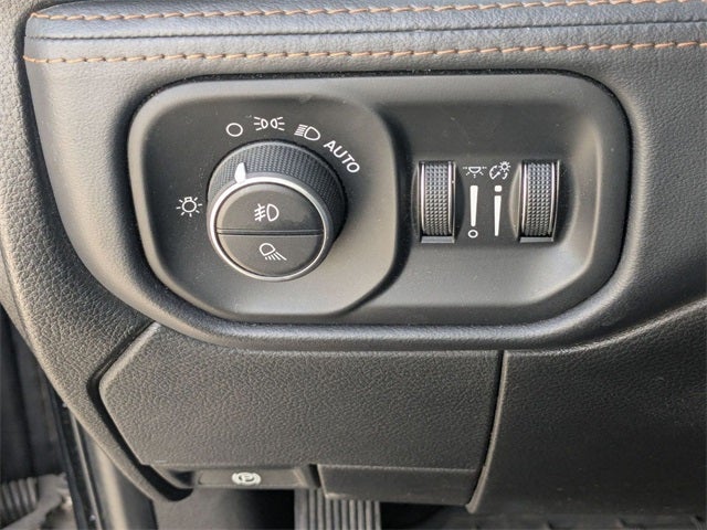 2019 RAM 2500 Longhorn Crew Cab 4x4 6'4' Box