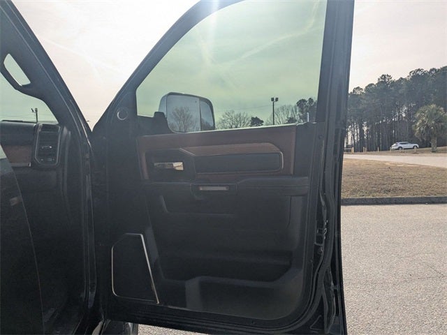 2019 RAM 2500 Longhorn Crew Cab 4x4 6'4' Box