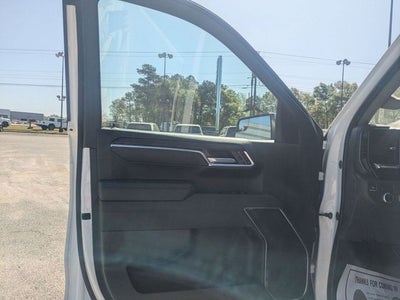 2025 GMC Sierra 1500 2WD Crew Cab Short Box SLT