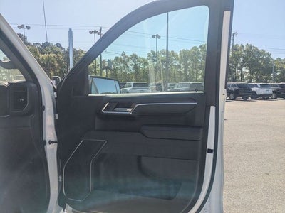 2025 GMC Sierra 1500 2WD Crew Cab Short Box SLT