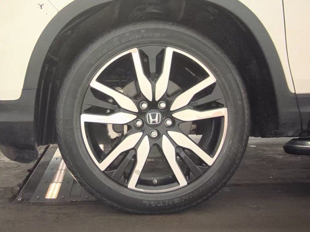 2021 Honda Pilot Touring 8 Passenger