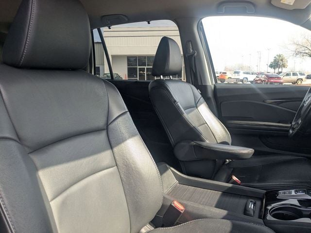 2021 Honda Pilot AWD Touring 8 Passenger