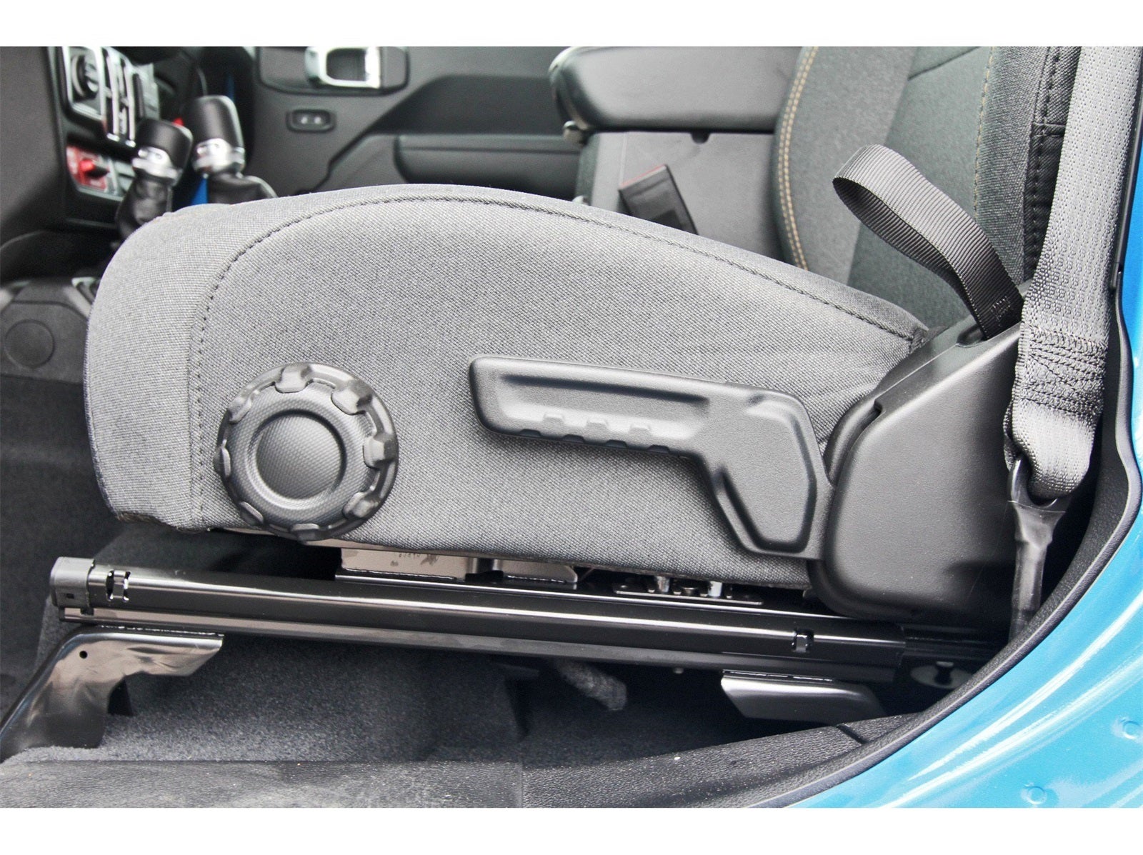 2025 Jeep Wrangler Willys 4 Door 4x4