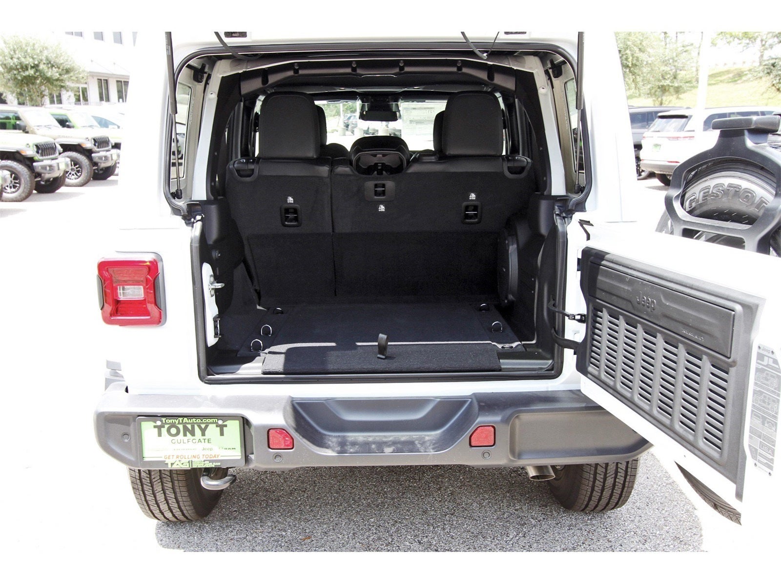 2025 Jeep Wrangler Sahara 4 Door 4x4