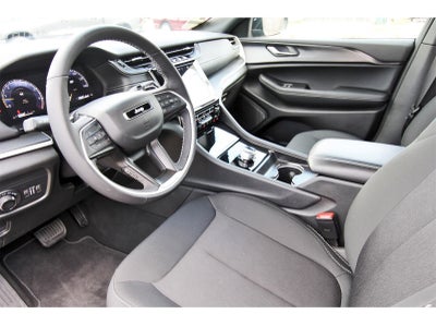 2025 Jeep Grand Cherokee Laredo X 4x2