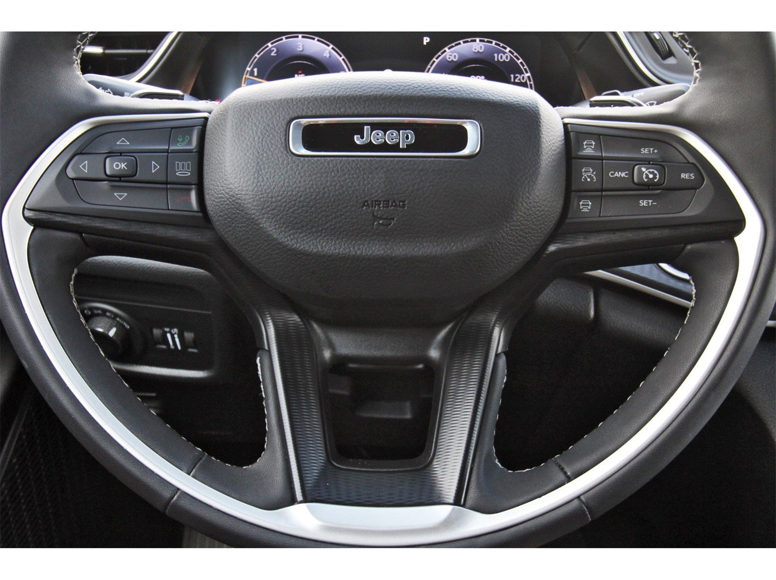 2025 Jeep Grand Cherokee Laredo X 4x2