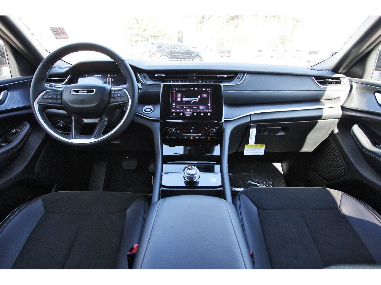 2025 Jeep Grand Cherokee Altitude X 4x2