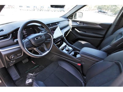 2025 Jeep Grand Cherokee Altitude X 4x2