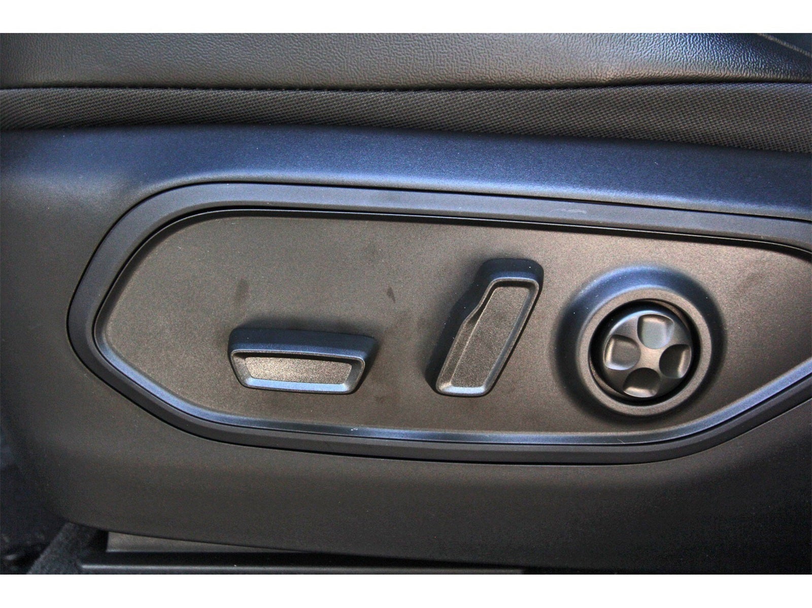 2025 Jeep Grand Cherokee Altitude X 4x2