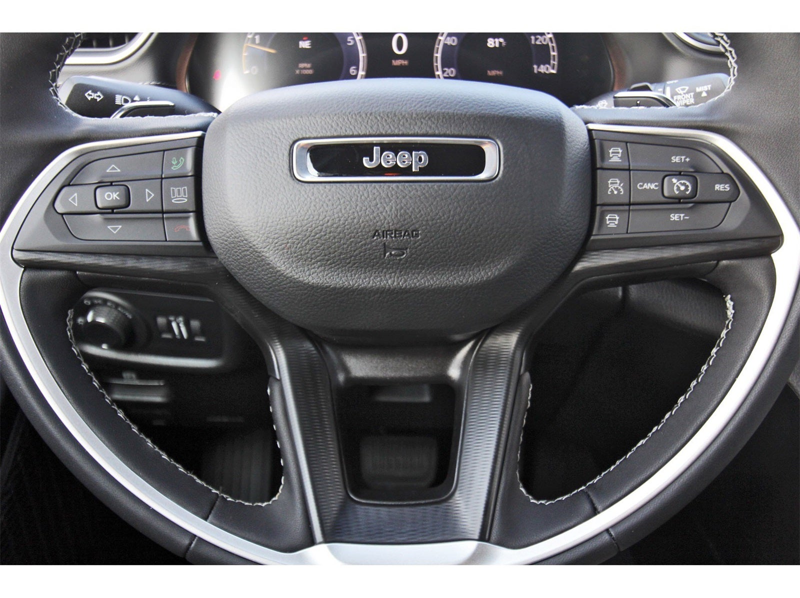 2025 Jeep Grand Cherokee Laredo X 4x2