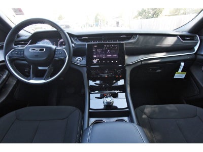 2026 Jeep Grand Cherokee Laredo X 4x2