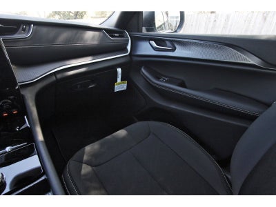 2026 Jeep Grand Cherokee Laredo X 4x2