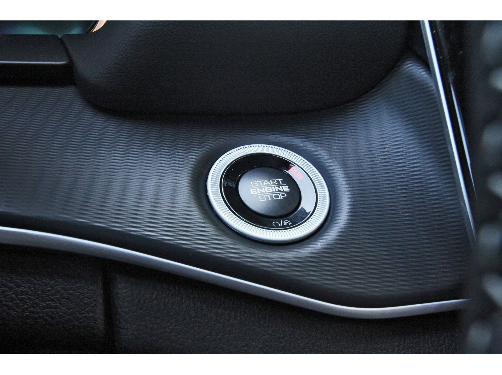 2026 Jeep Grand Cherokee Laredo X 4x2