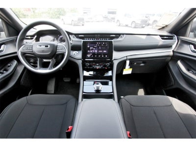 2025 Jeep Grand Cherokee Laredo X 4x2