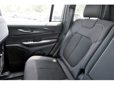 2025 Jeep Grand Cherokee Laredo X 4x2