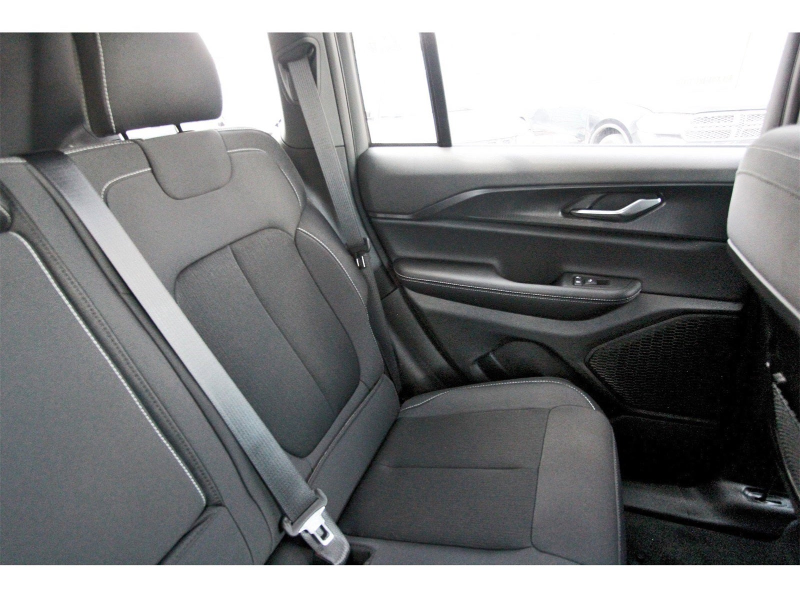 2025 Jeep Grand Cherokee Laredo X 4x2