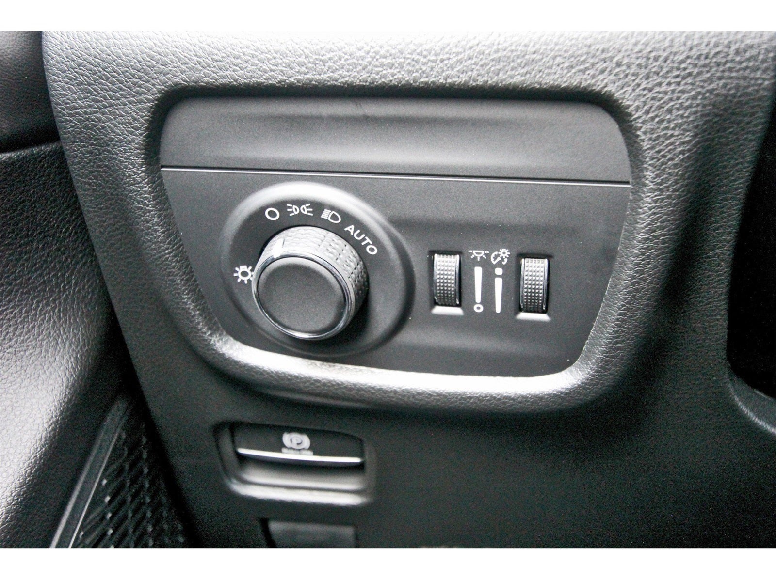 2025 Jeep Grand Cherokee Laredo X 4x2