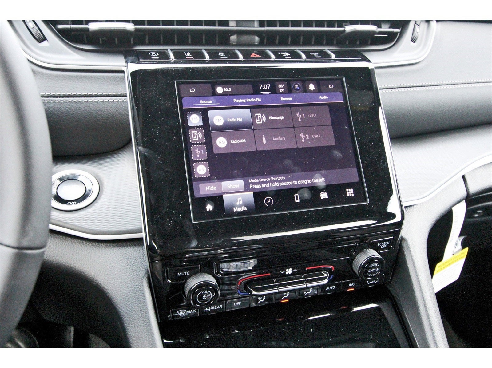 2025 Jeep Grand Cherokee Laredo X 4x2