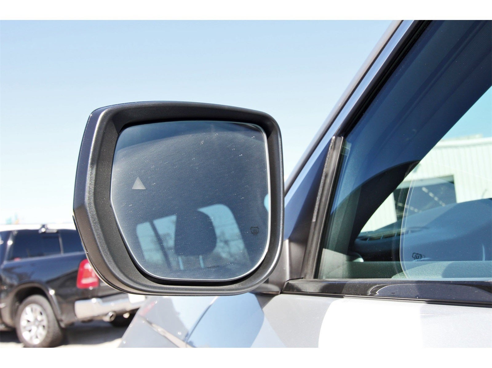 2025 Jeep Grand Cherokee Laredo X 4x2