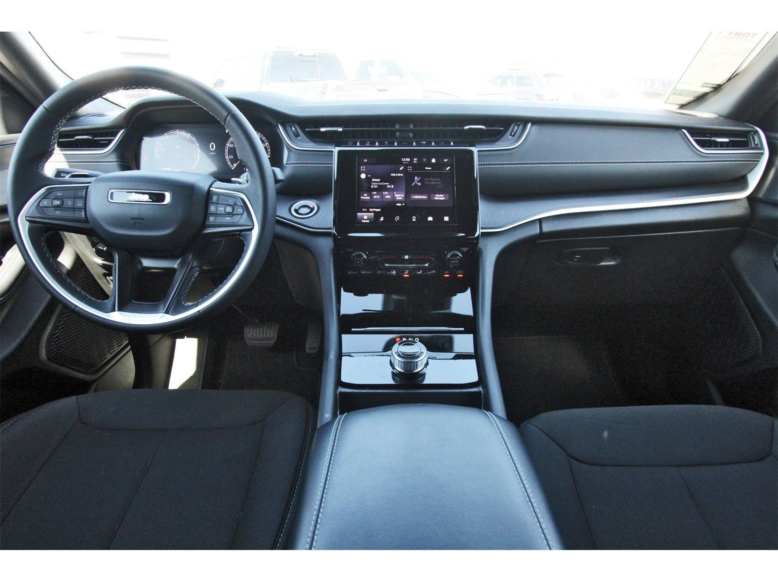 2025 Jeep Grand Cherokee Laredo X 4x2