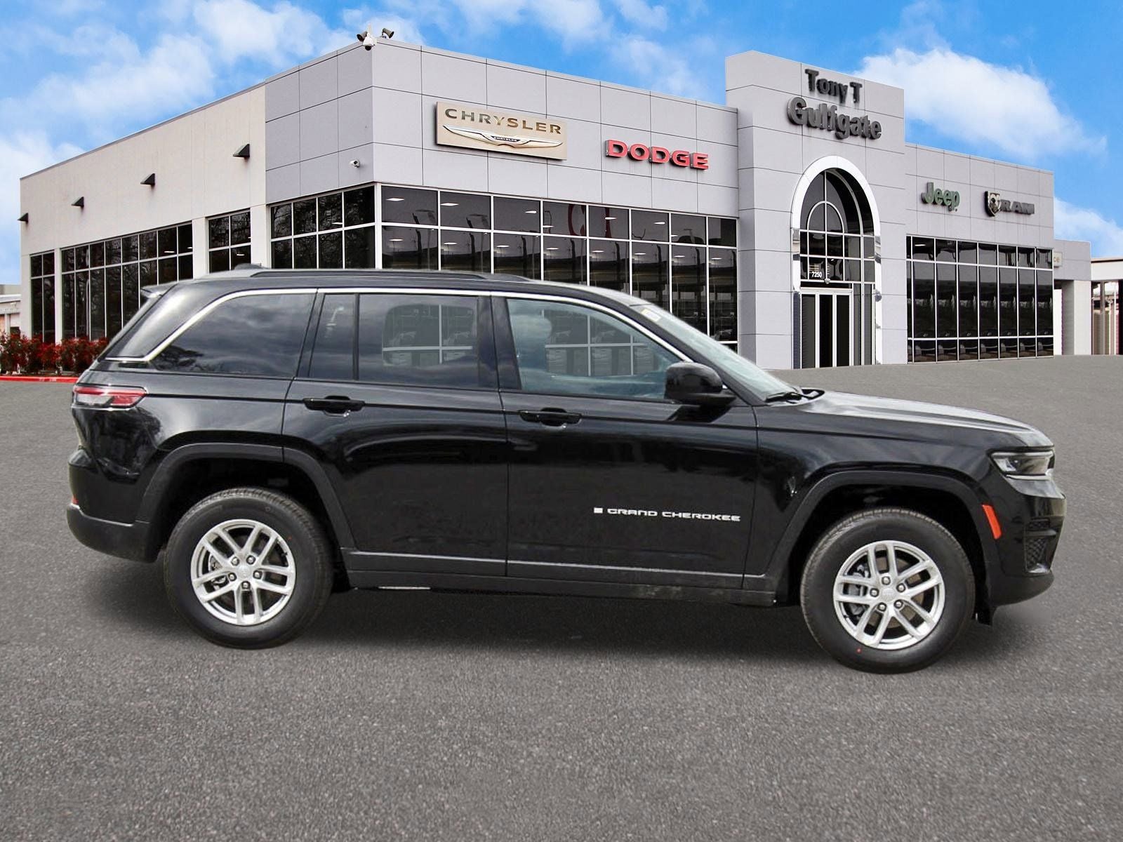 2026 Jeep Grand Cherokee Laredo X 4x2