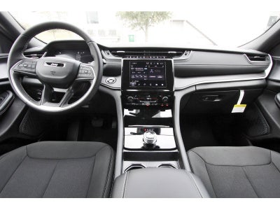 2026 Jeep Grand Cherokee Laredo X 4x2