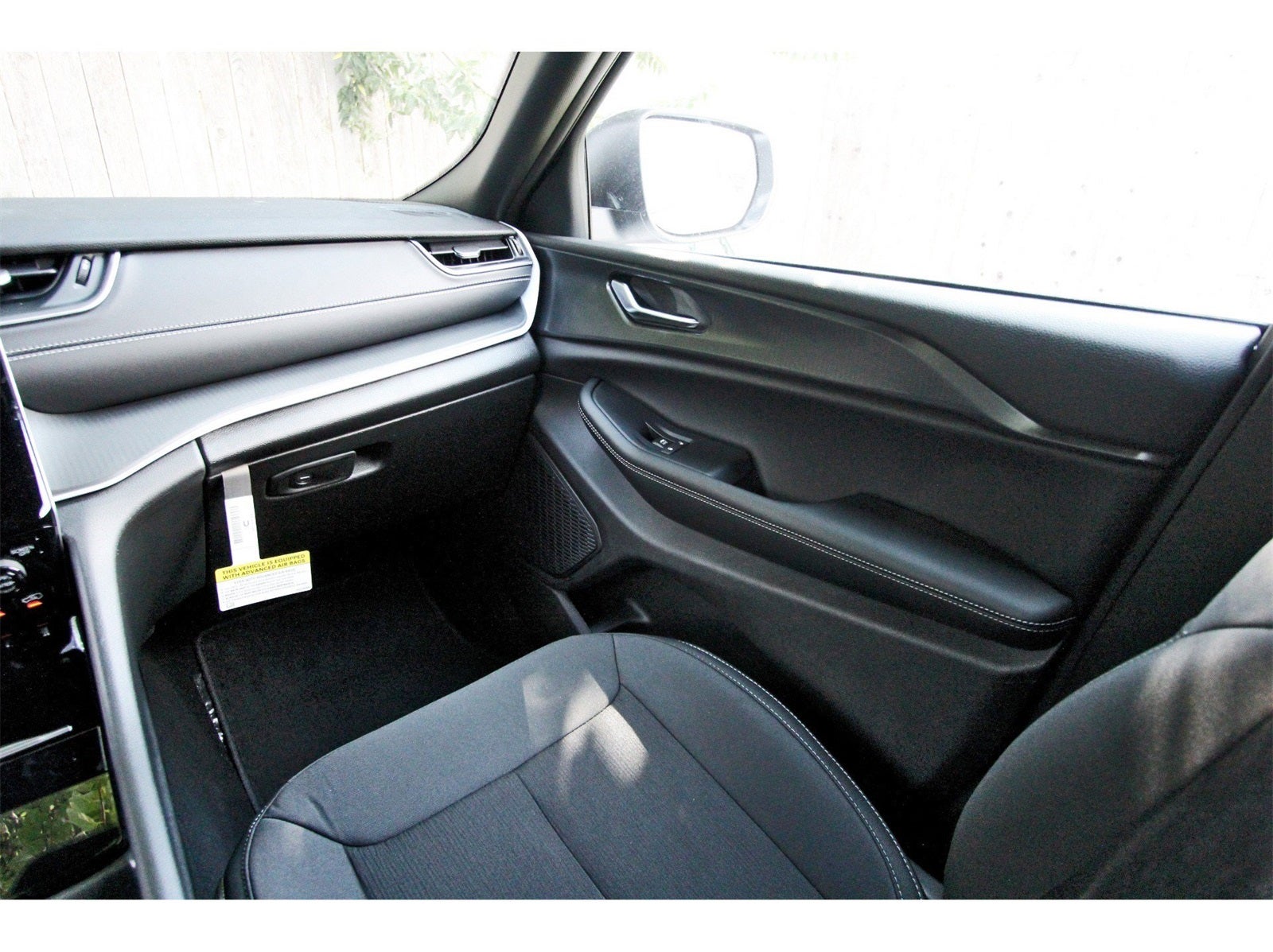 2025 Jeep Grand Cherokee Laredo X 4x2