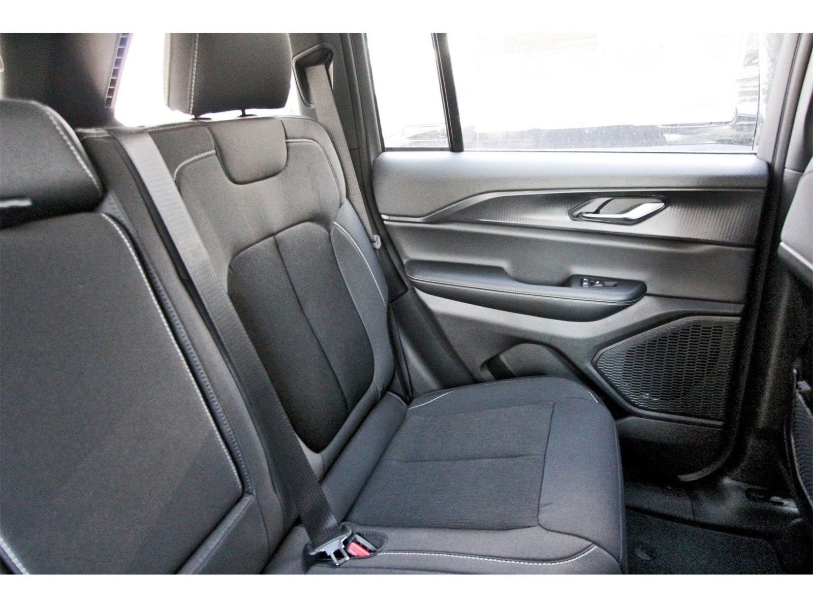 2025 Jeep Grand Cherokee Laredo X 4x2