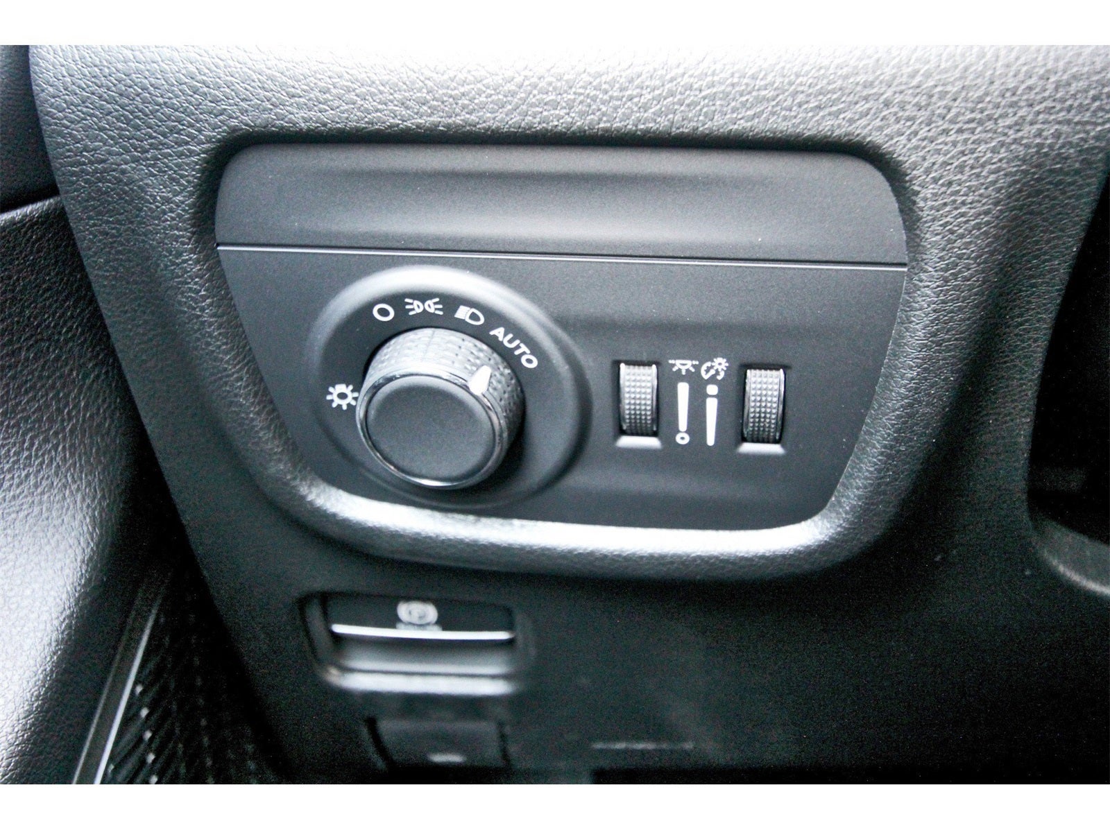 2025 Jeep Grand Cherokee Laredo X 4x2