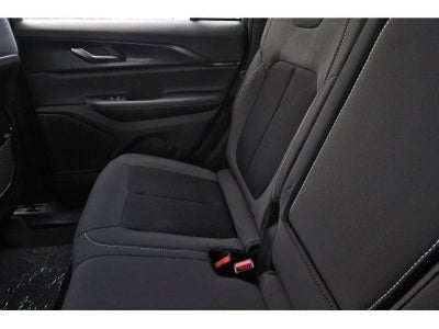 2026 Jeep Grand Cherokee Laredo 4x2