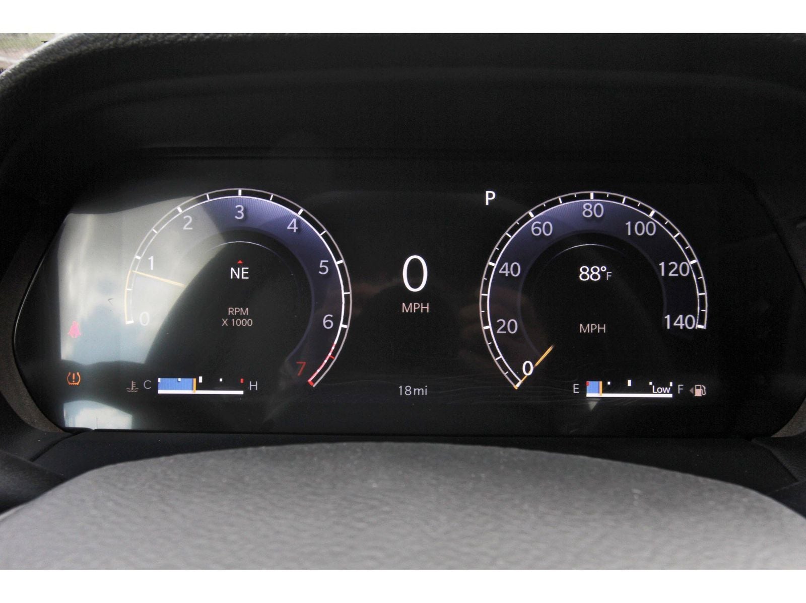 2026 Jeep Grand Cherokee Laredo 4x2