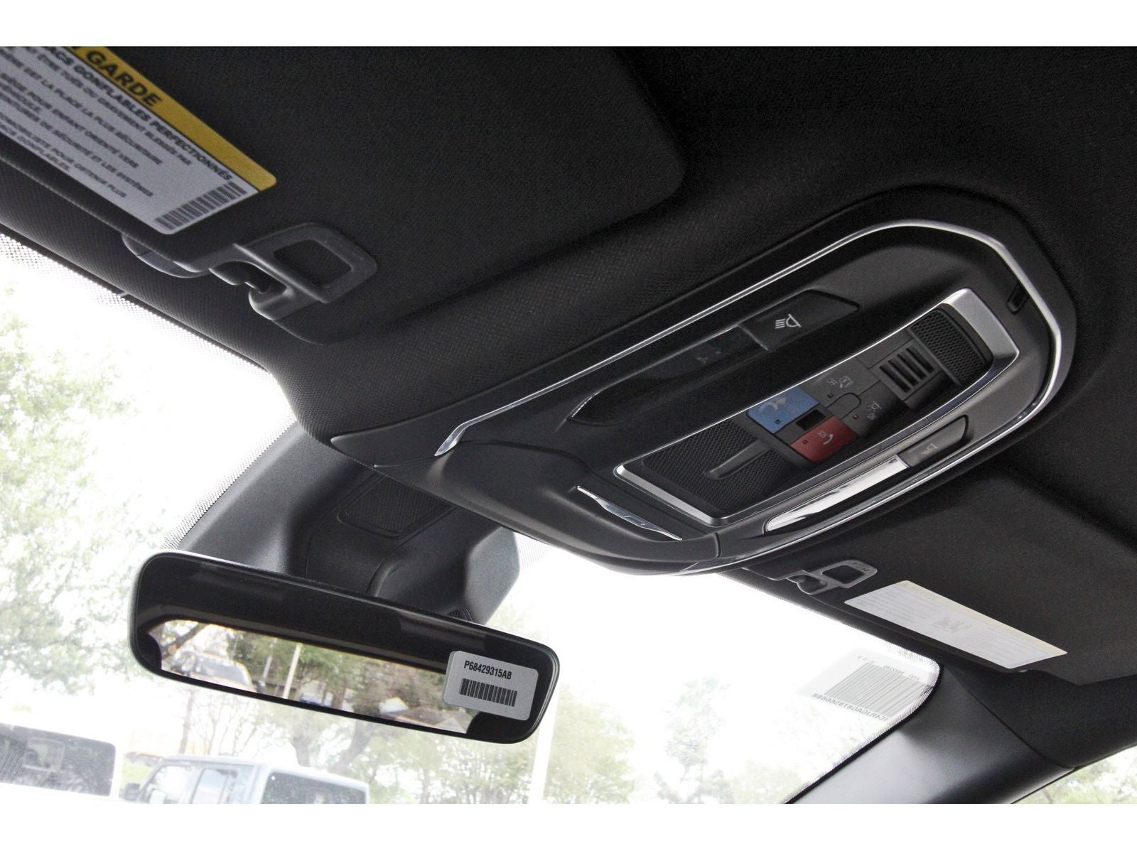 2026 Jeep Grand Cherokee Laredo 4x2