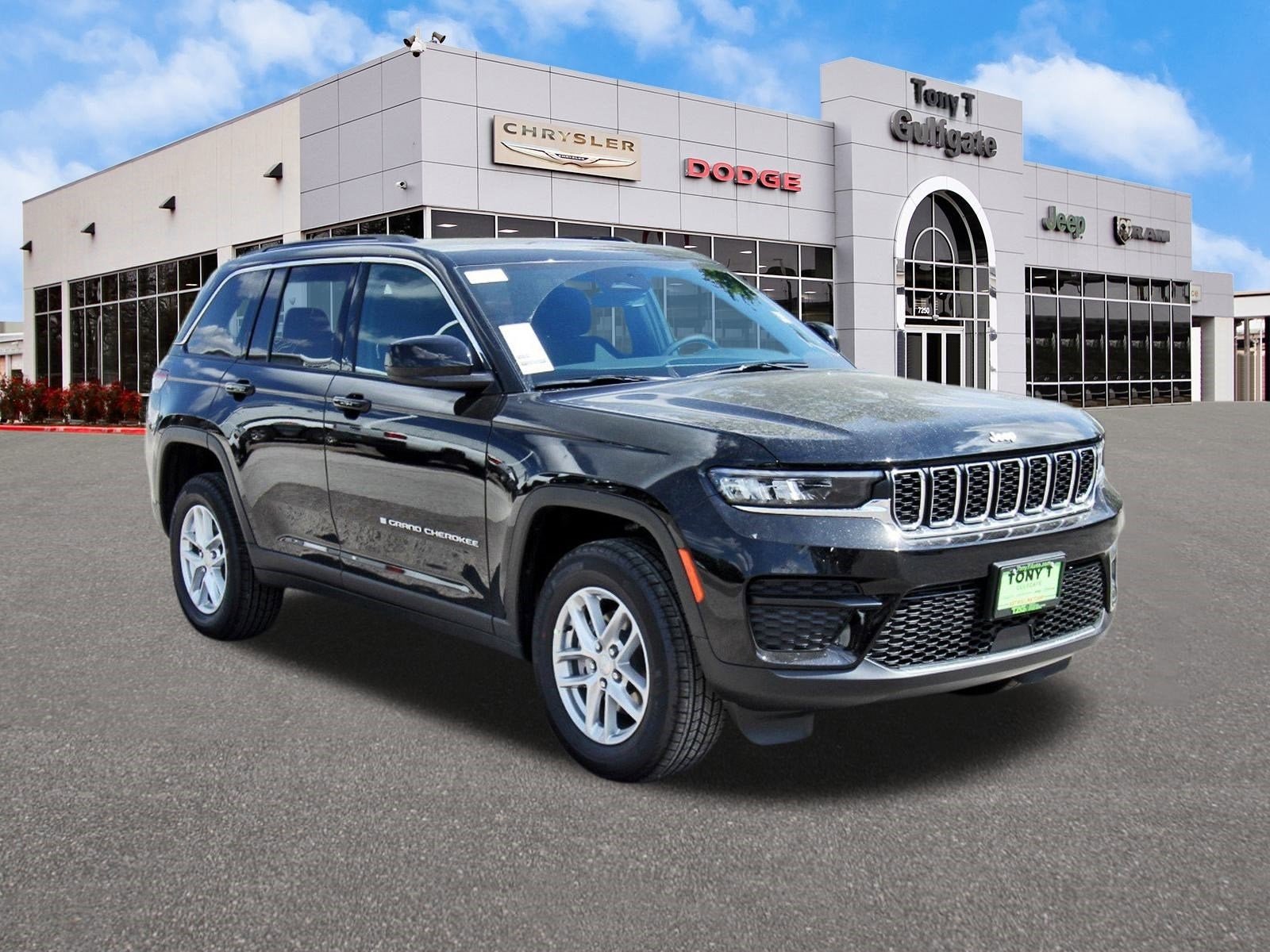 2025 Jeep Grand Cherokee Laredo X 4x2