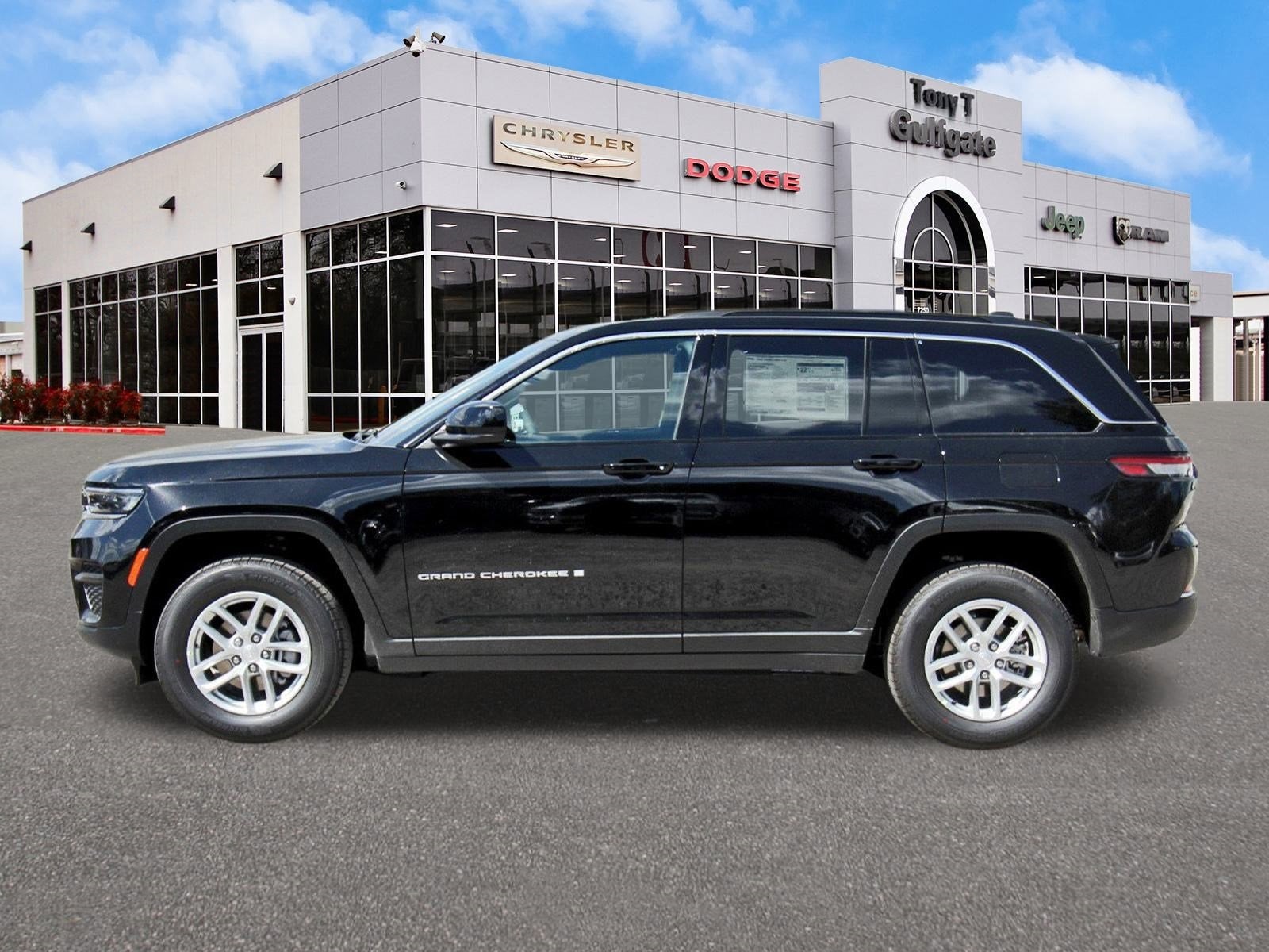 2025 Jeep Grand Cherokee Laredo X 4x2