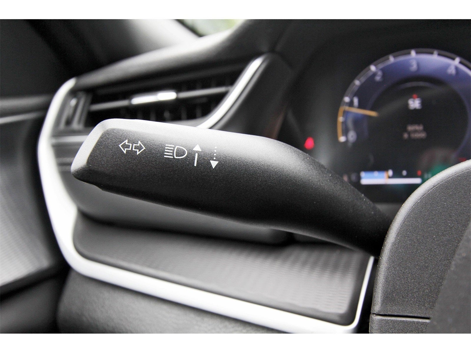 2025 Jeep Grand Cherokee Altitude X 4x2