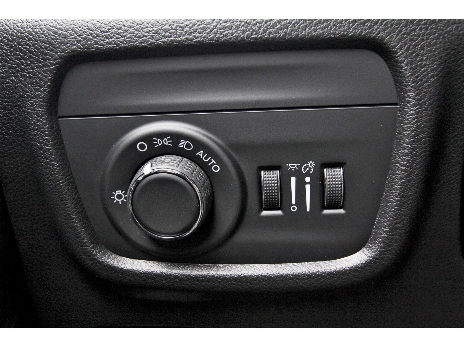 2025 Jeep Grand Cherokee Altitude X 4x2